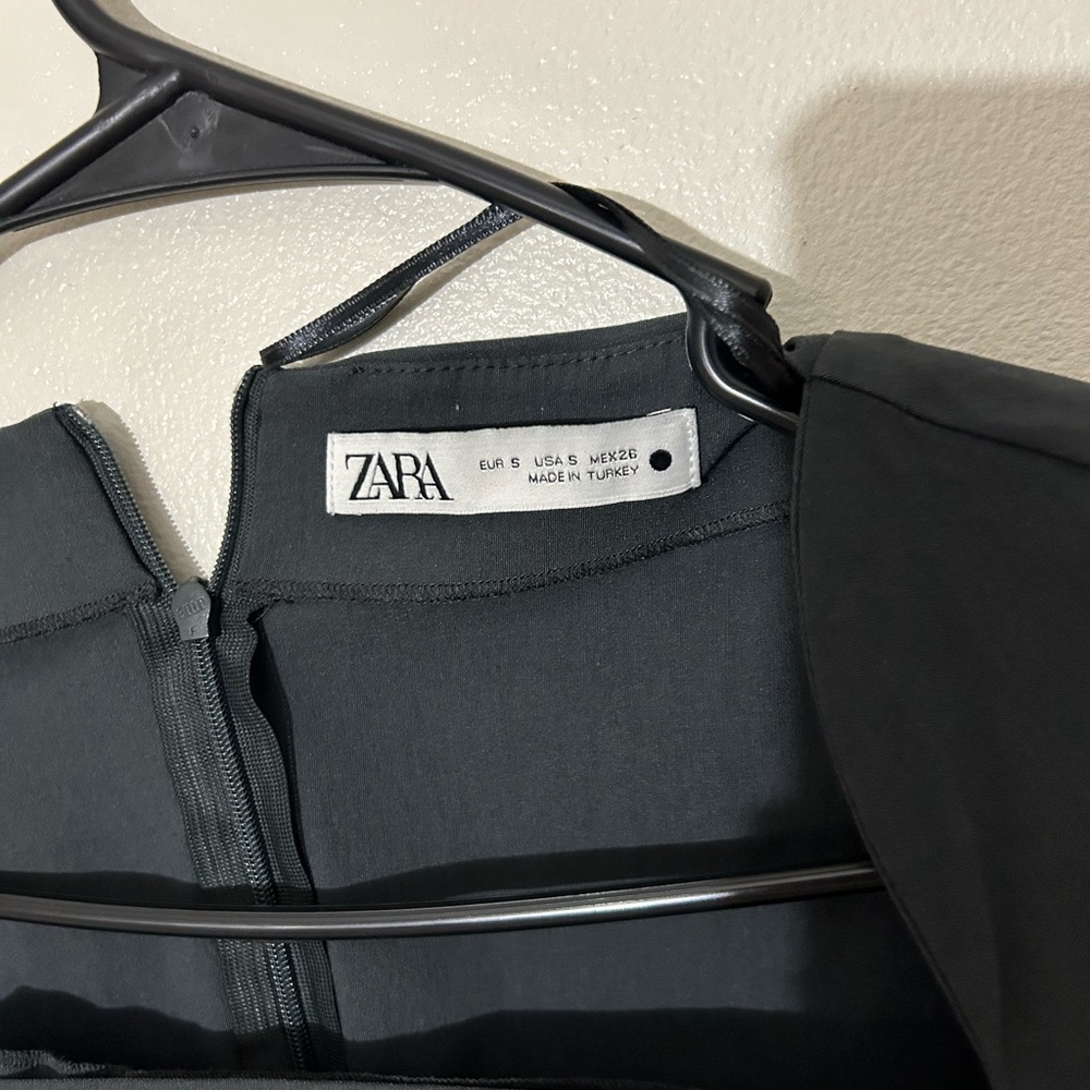 Zara Dress - Size M
